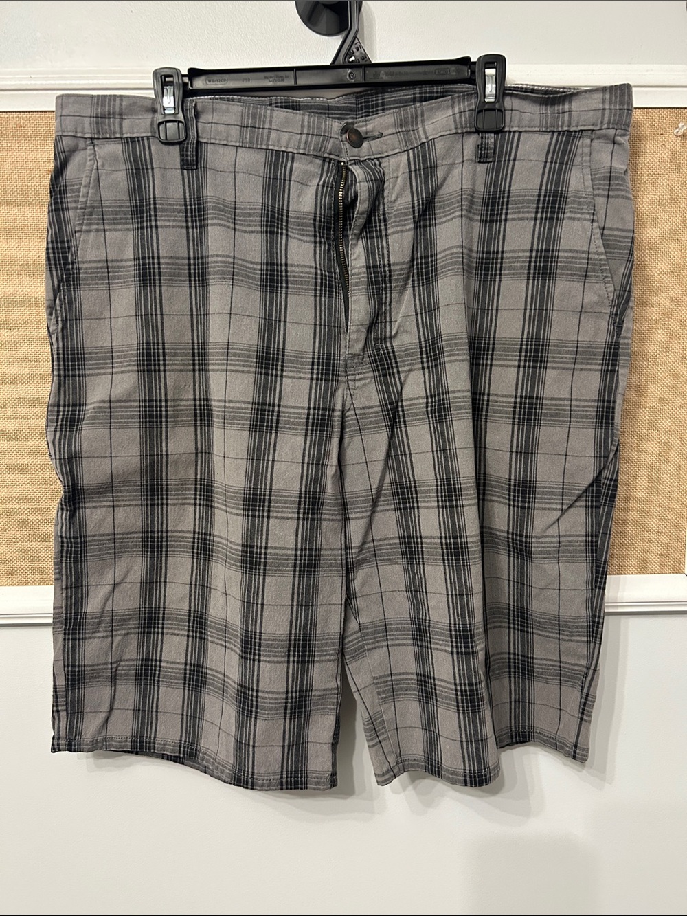 Dickies Men's Gray and Black Plaid Flat Front Shorts